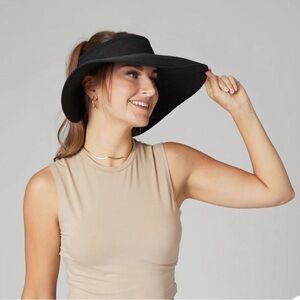 🪩 Women's Ultrabraid Large Brim Visor color: Black